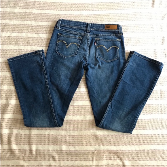 Levi’s Low Rise Bootcut Jeans - Picture 2 of 8